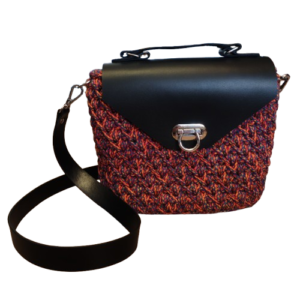 Mystique horgolt designer válltáska